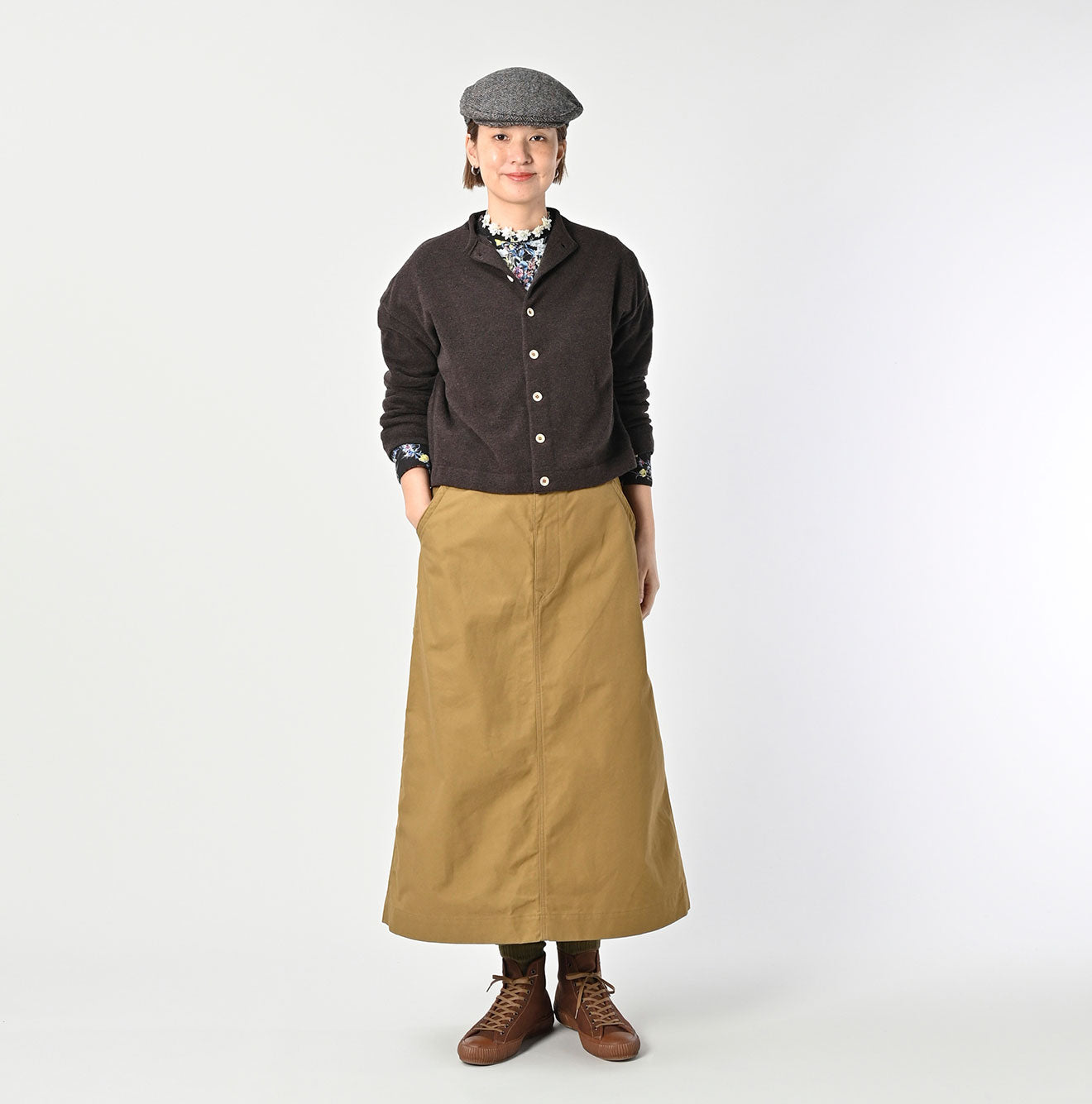 Duck Painter Skirt Female Model