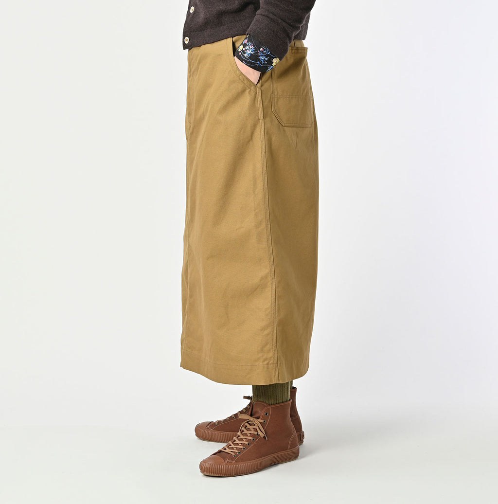 Duck Painter Skirt Female Model