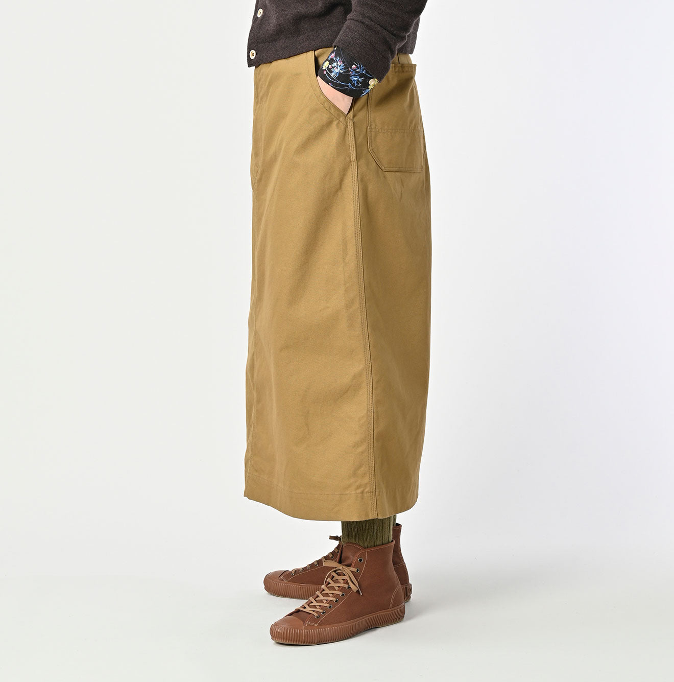 Duck Painter Skirt Female Model