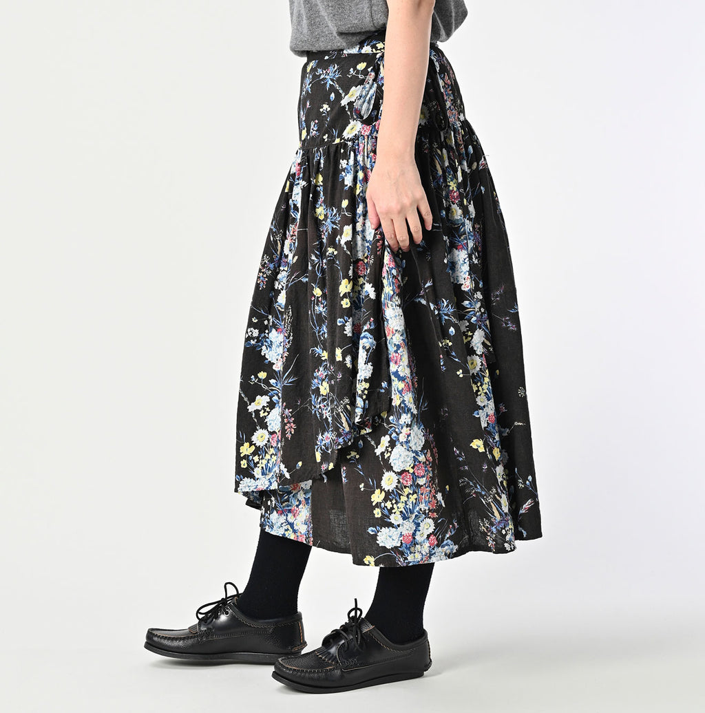 Indian Khadi Bouquet Stripe Print GuruGuru Skirt Female Model