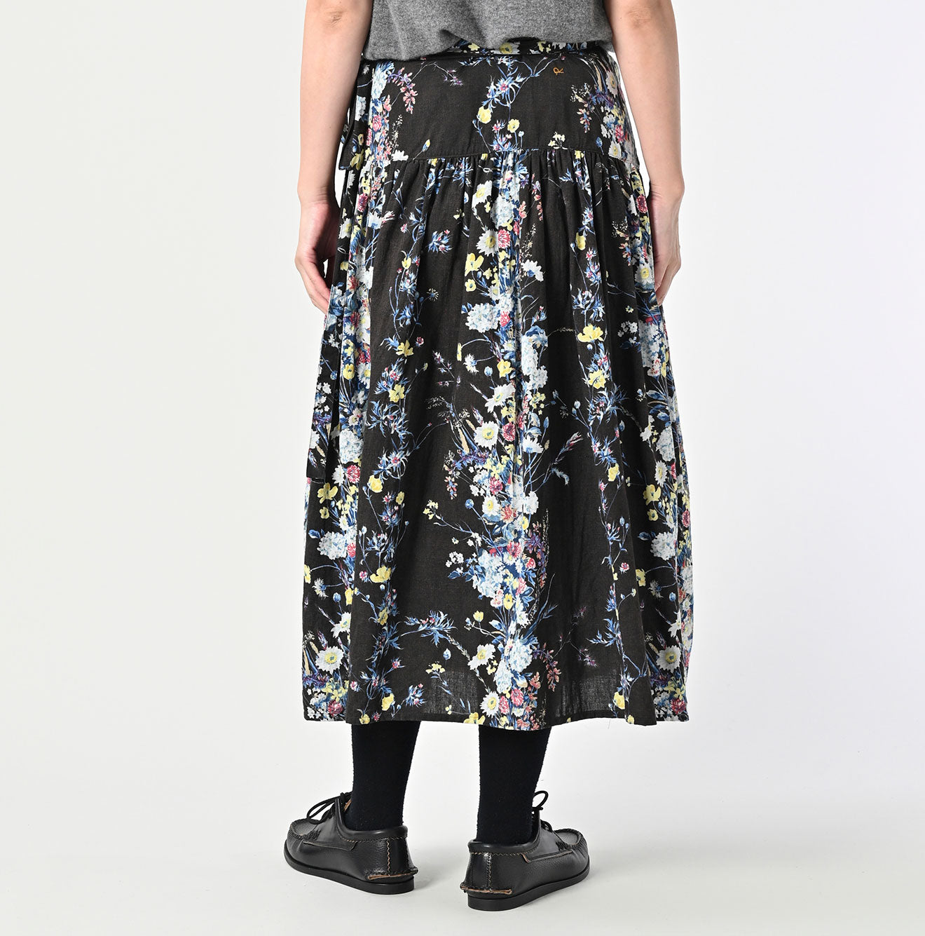 Indian Khadi Bouquet Stripe Print GuruGuru Skirt Female Model