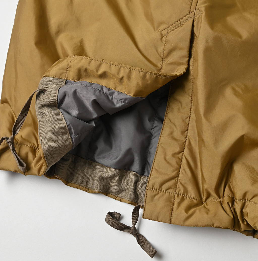 Nylon Quilting Cargo Skirt Detail