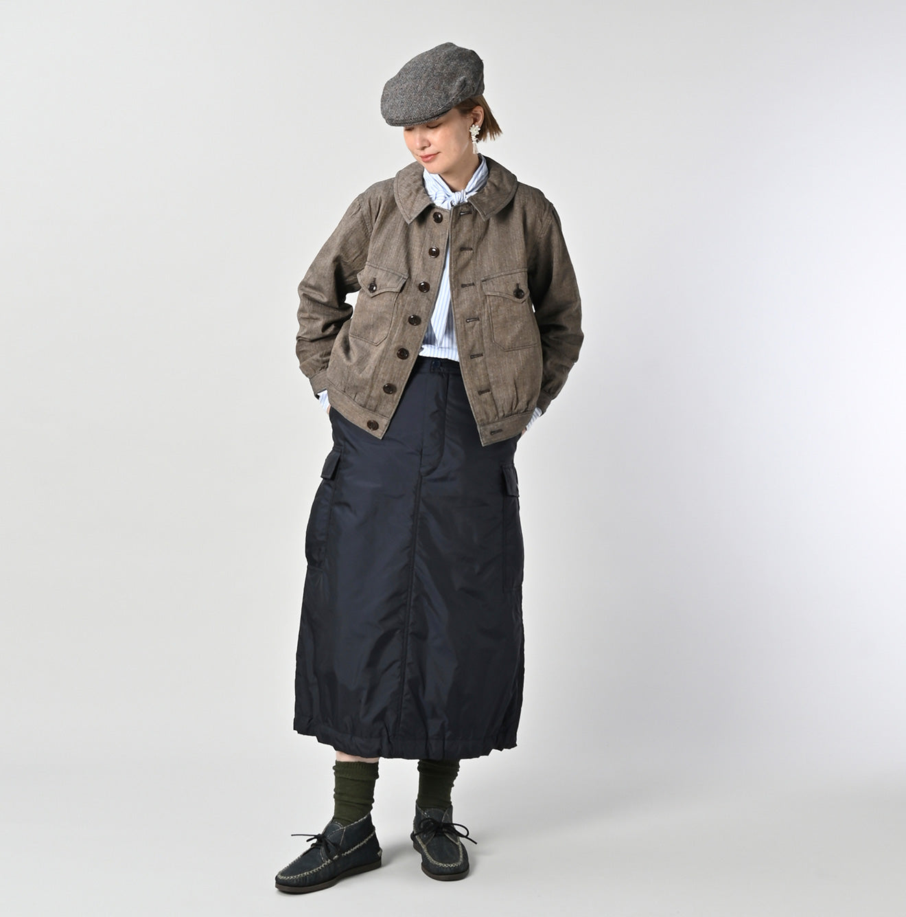 Nylon Quilting Cargo Skirt Female Model