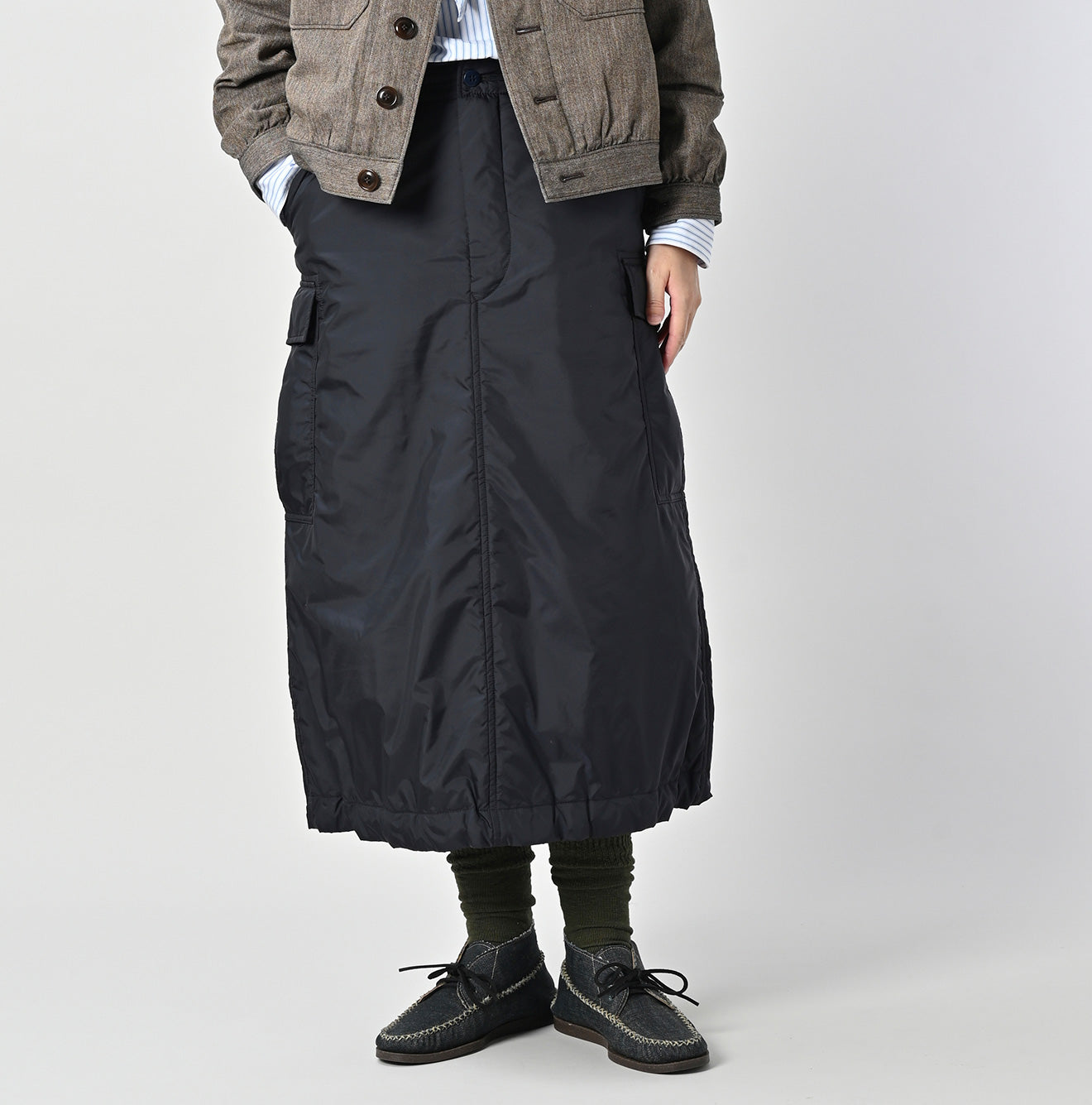 Nylon Quilting Cargo Skirt Female Model