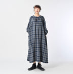 Indigo FuwaFuwa Double Woven Shirring Dress Female Model