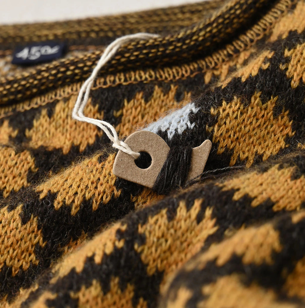 Shetland SAIJIKI Chestnuts Komon Sweater