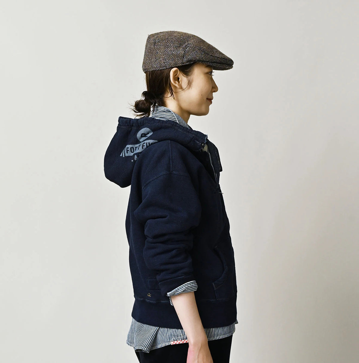 Indigo College Print Urake Drawn-String Hood