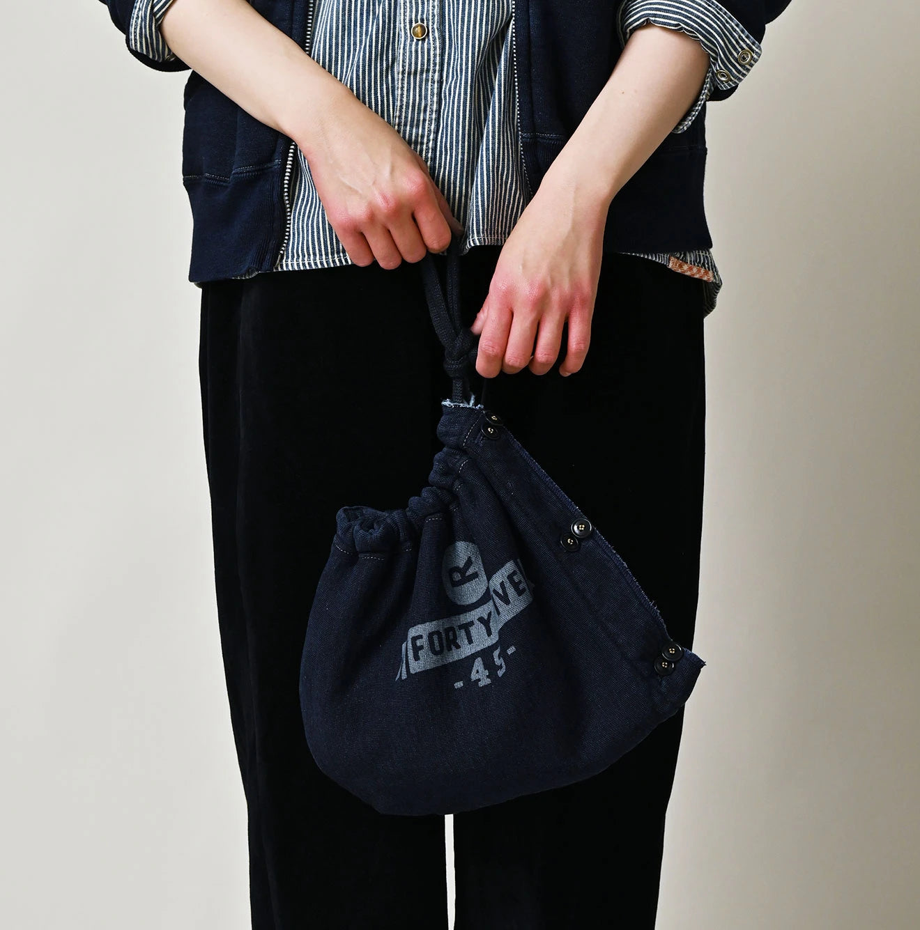 Indigo College Print Urake Drawn-String Hood