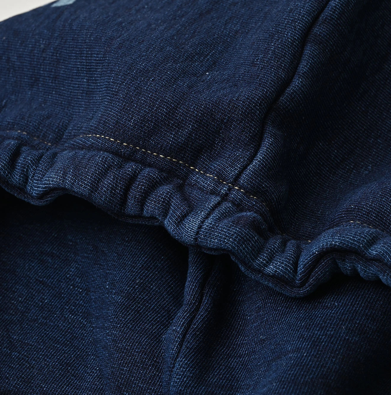 Indigo College Print Urake Drawn-String Hood