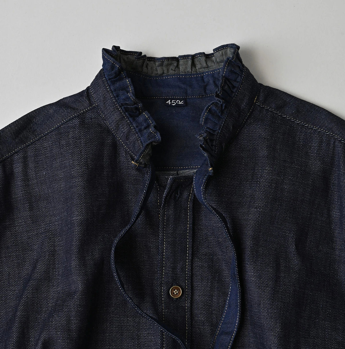 45 Petit Denim Long-Sleeve Bow-Tie Coupé Shirt Nou