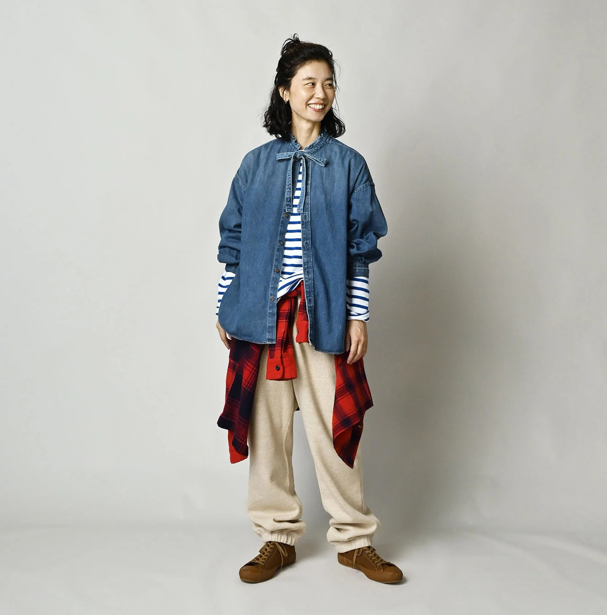 45 Petit Denim Long-Sleeve Bow-Tie Coupé Shirt DIstressed