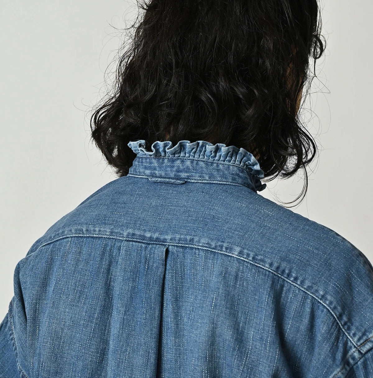 45 Petit Denim Long-Sleeve Bow-Tie Coupé Shirt DIstressed