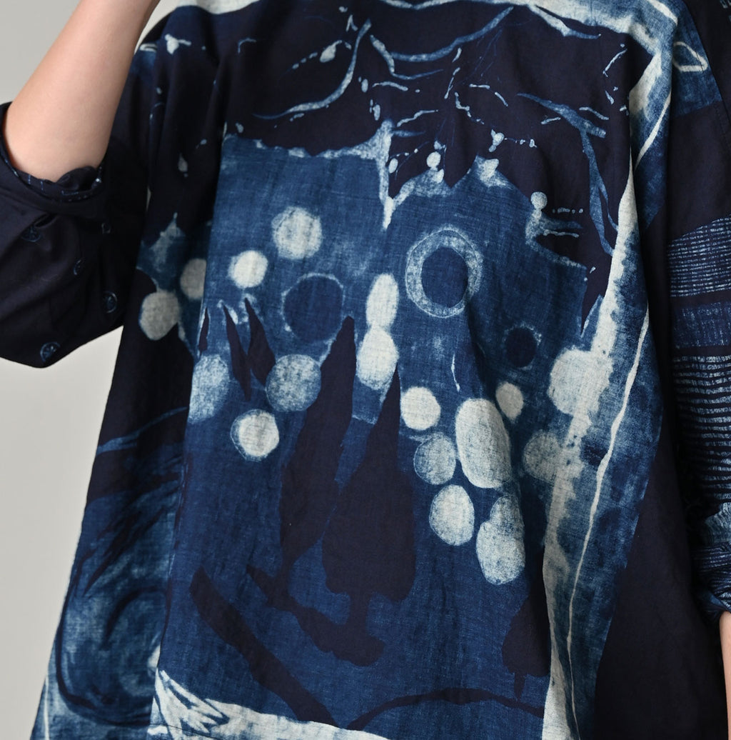Indigo Picture Book Bandana Blouse Detail