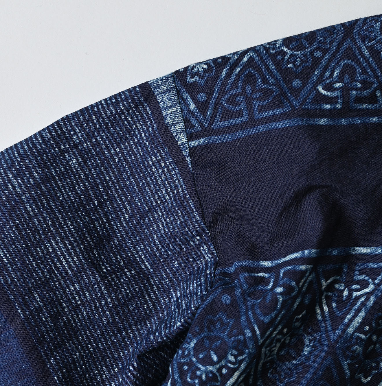 Indigo Picture Book Bandana Blouse Detail