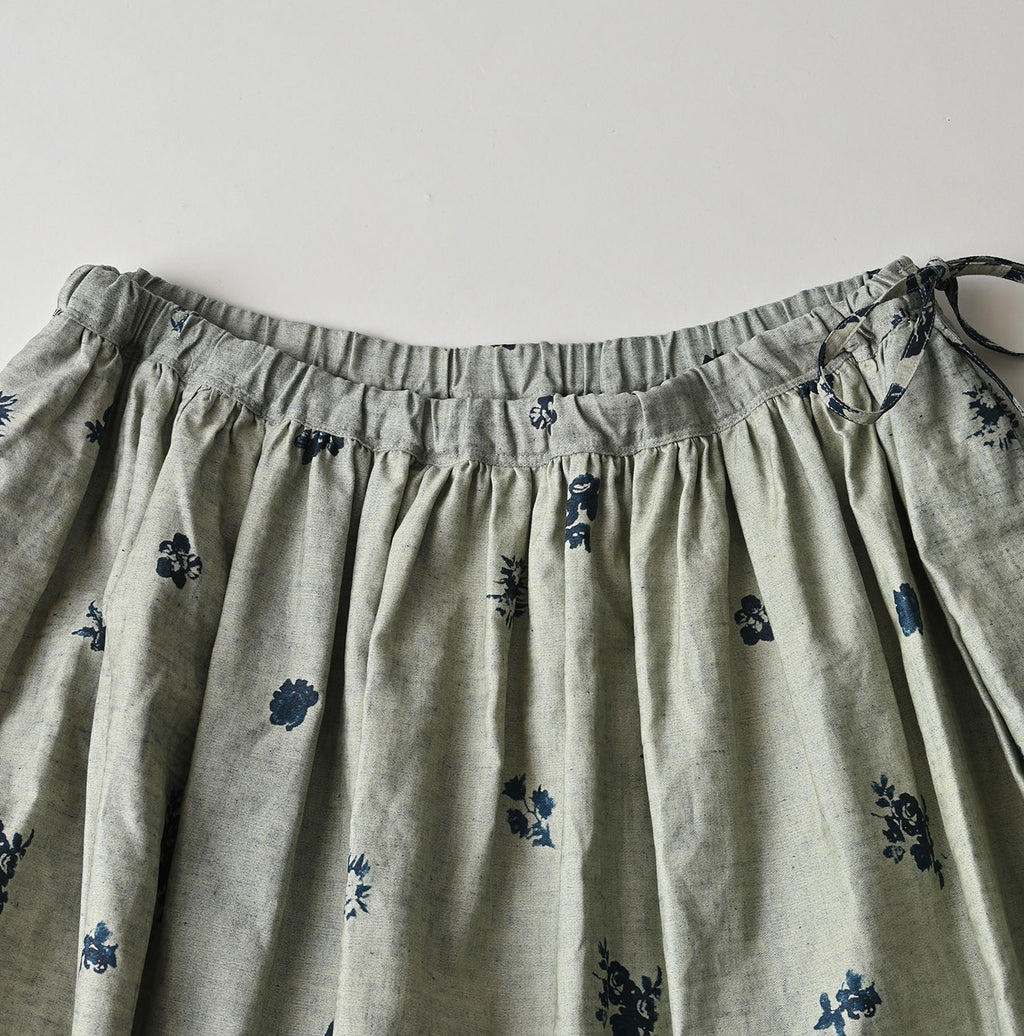 71 Indigo Discharged Rose Print Detail