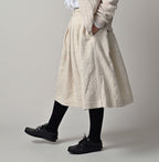 Cotton Linen Tweed Tuck Skirt Female Model