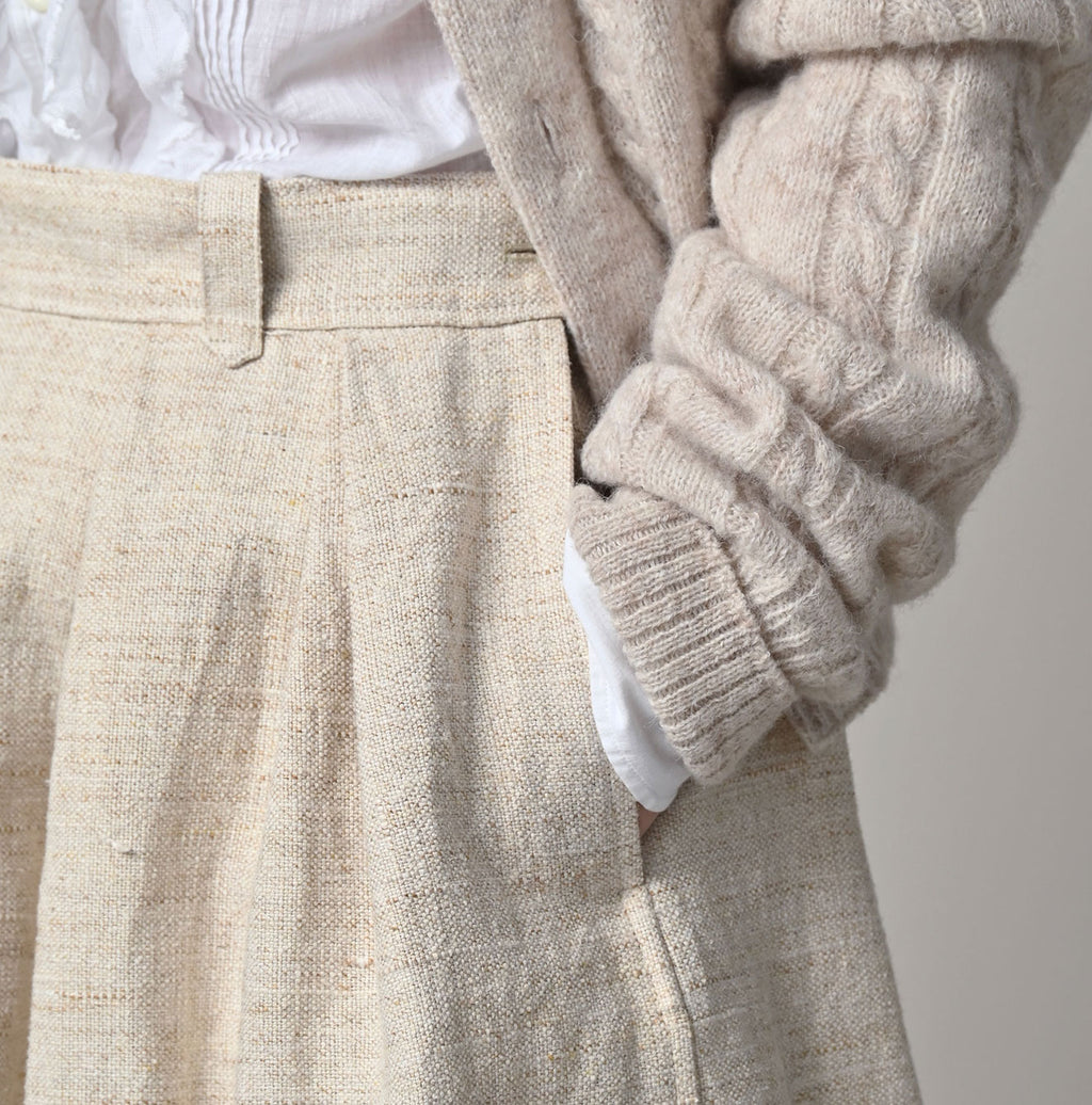Cotton Linen Tweed Tuck Skirt Detail