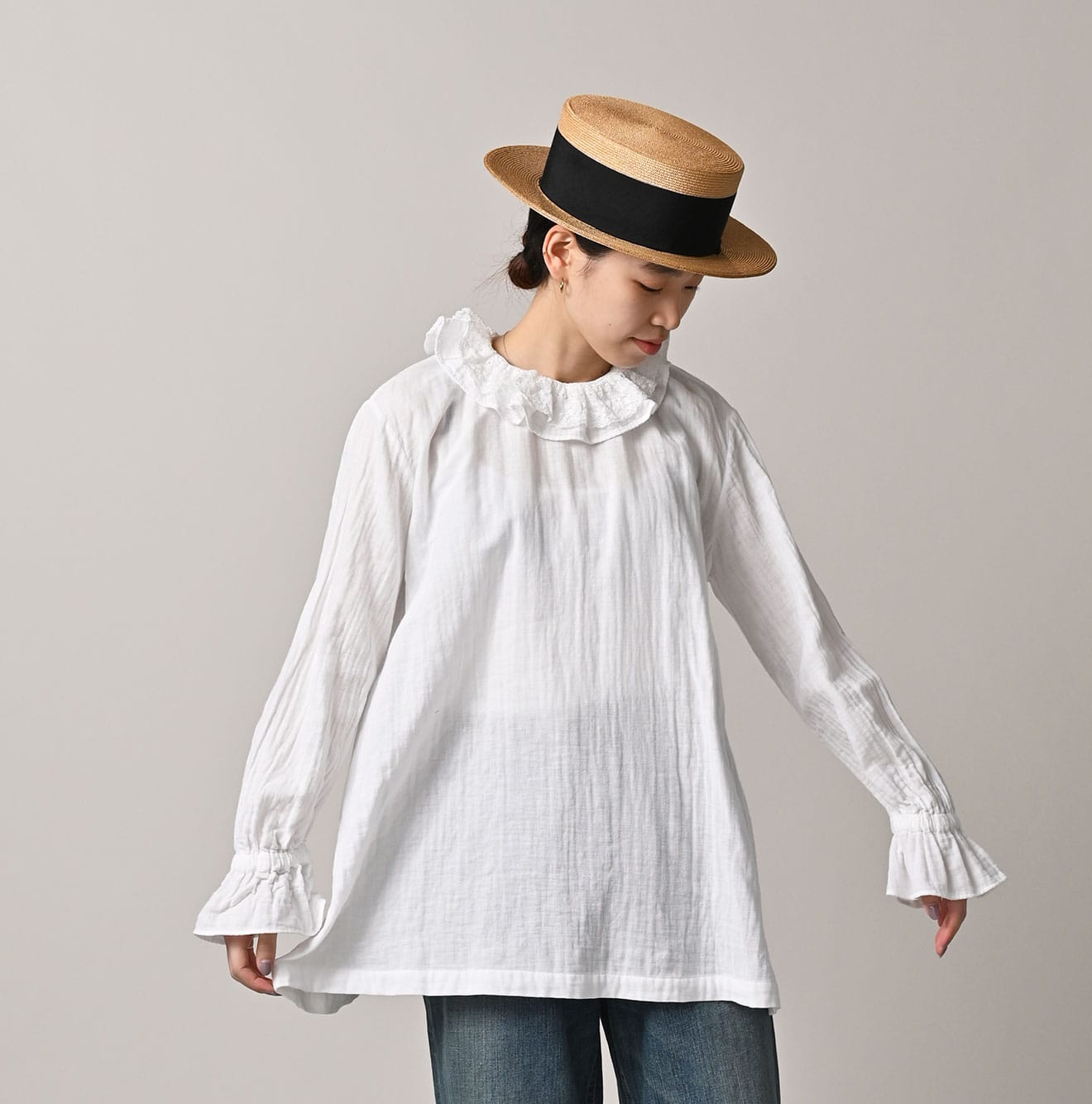 Gauze Double Woven Frill Collar Blouse White Female Model