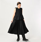 Dobby Stripe Sleeveless Top Female Model