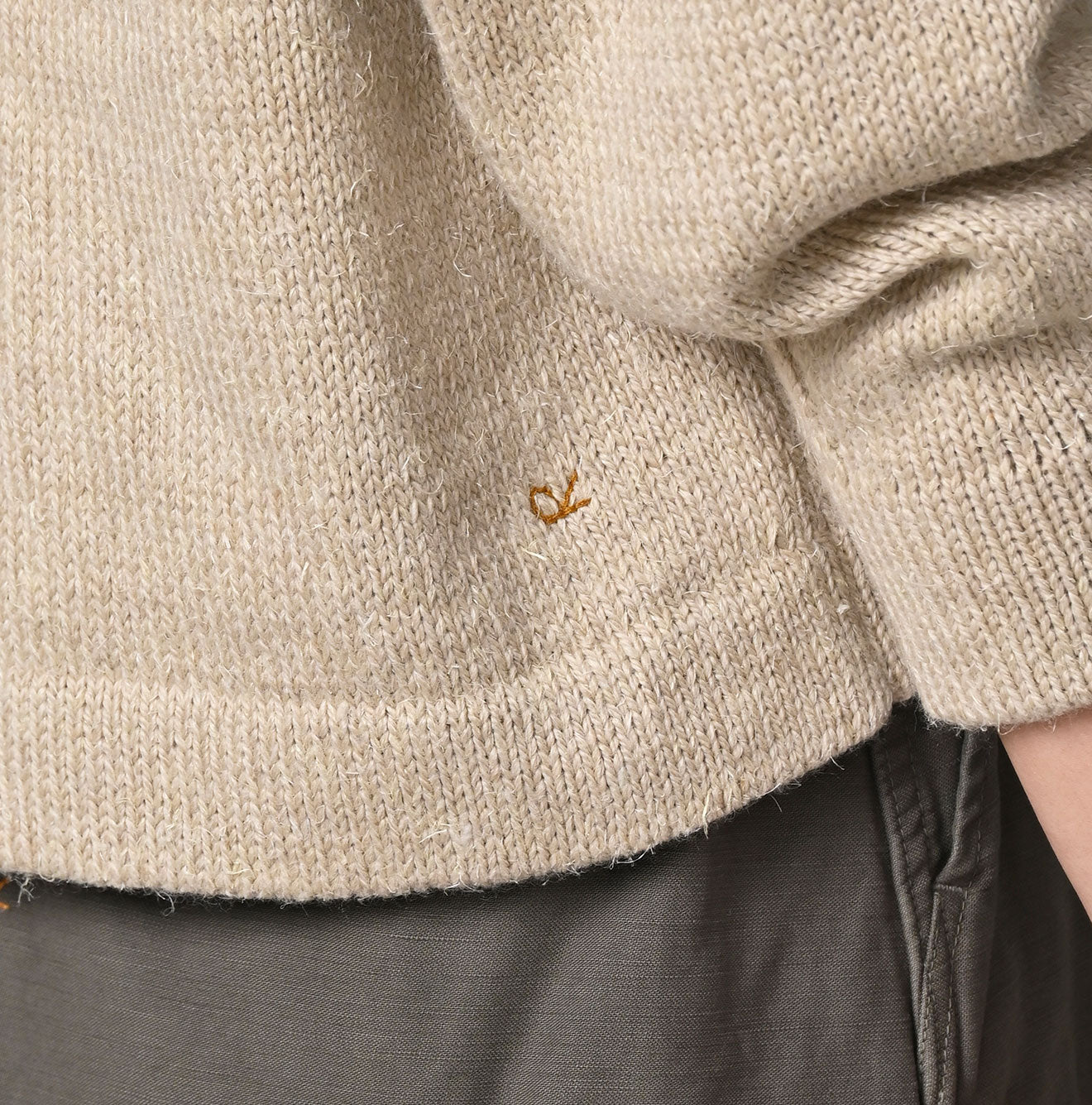 Cashmere Linen Ribbon Knit Detail