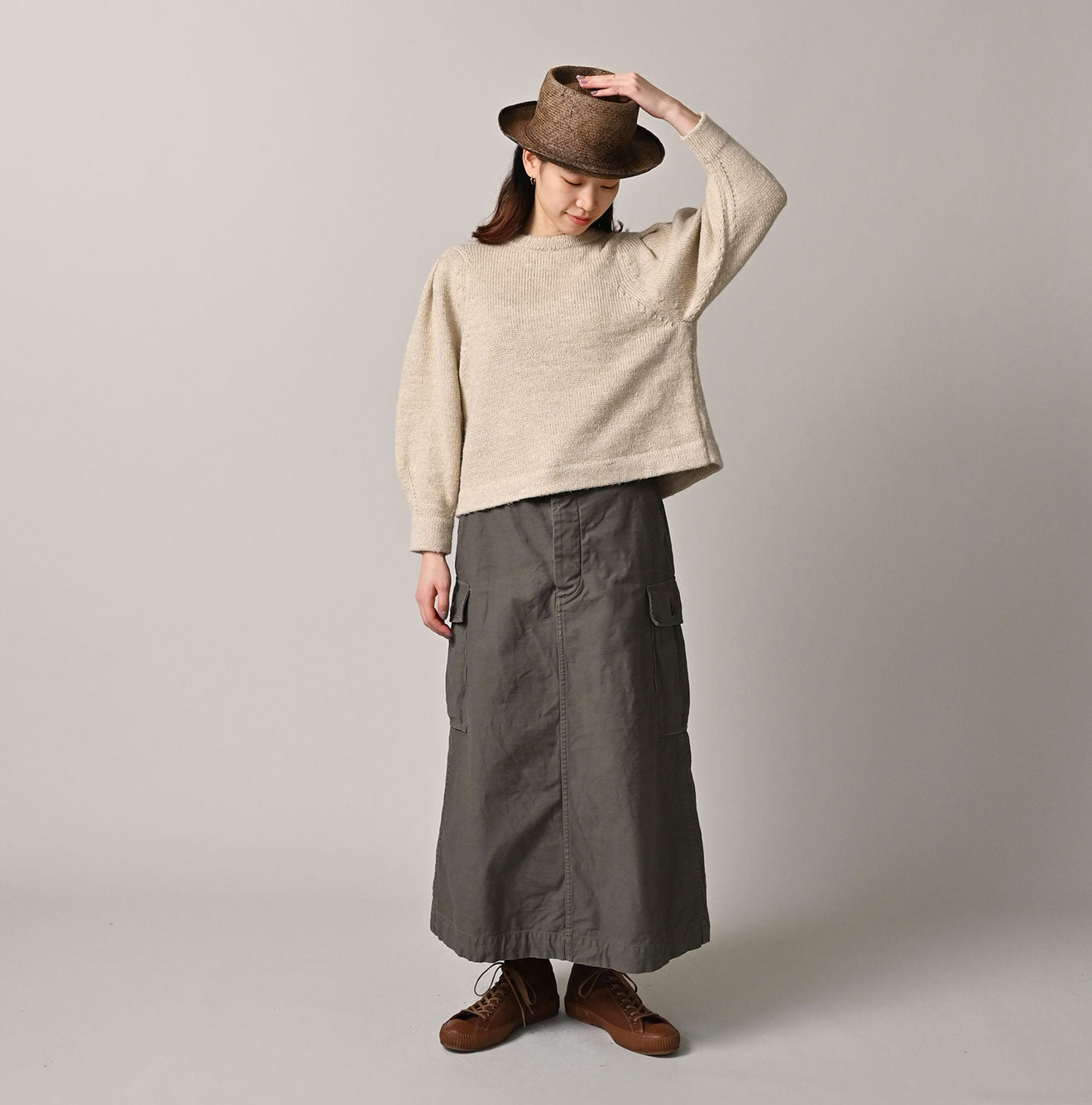 Cashmere Linen Ribbon Knit Female Model