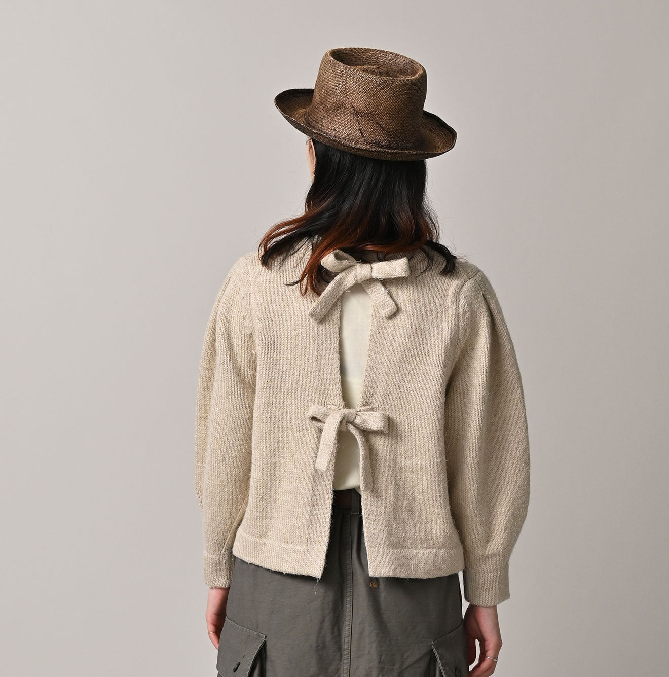 Cashmere Linen Ribbon Knit Female Model