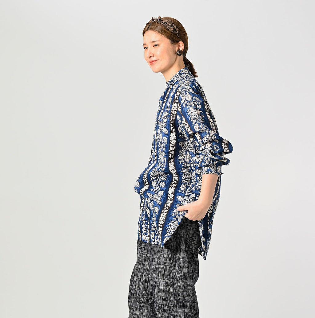 Indian Striped Flower Block Print 908 Stand Collar Grandpa Shirt Female Model