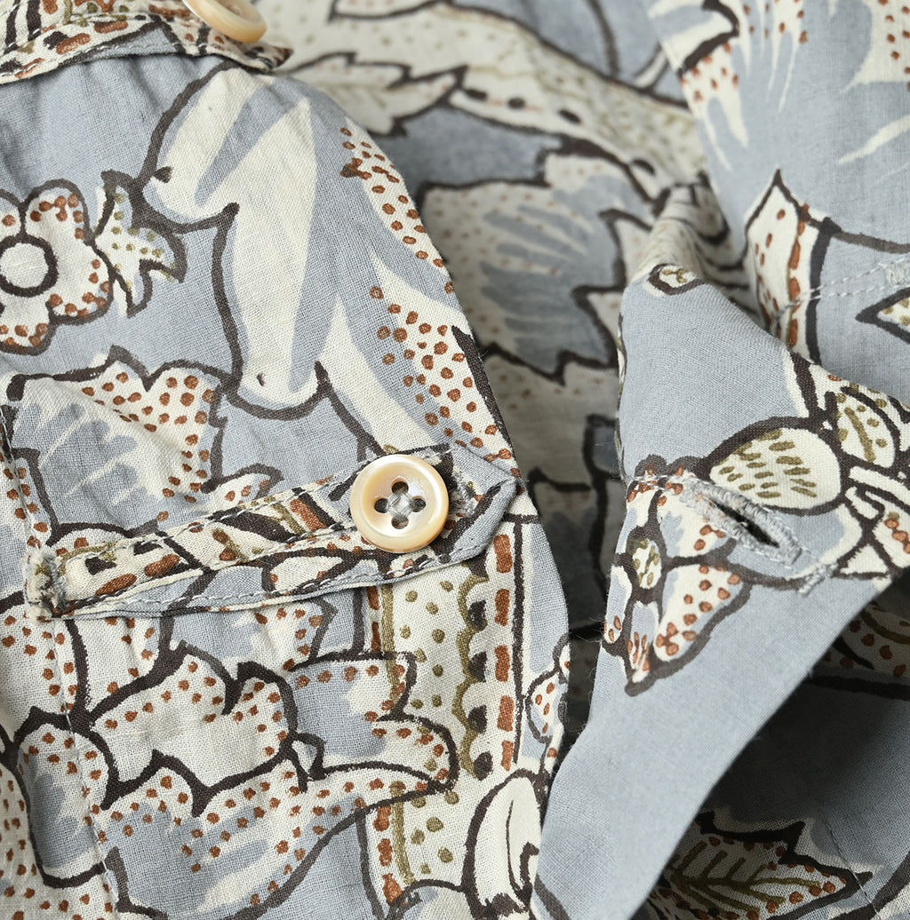 Indian Khadi Flower Sarasa Print 8-knot Shirt Detail