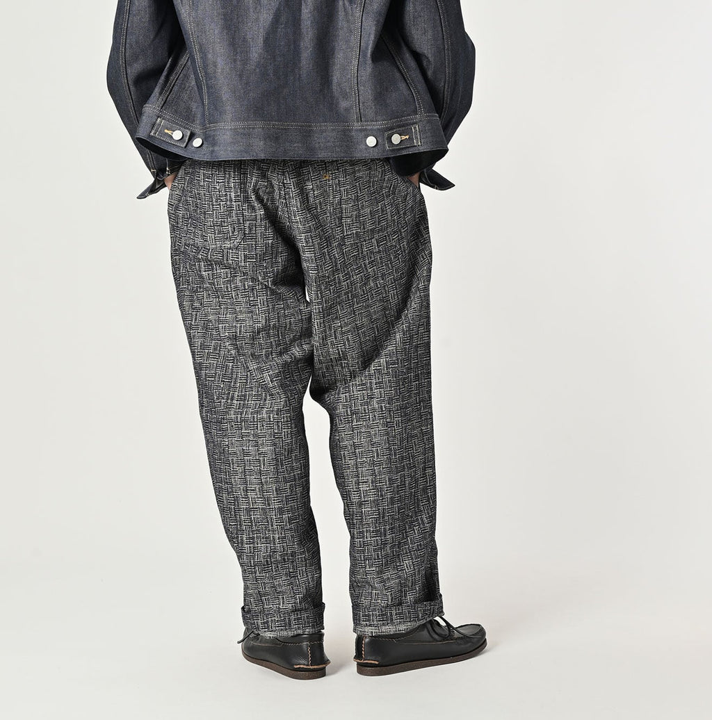 Basket Pattern Jacquard Denim 908 Peg Top Pants Male Model
