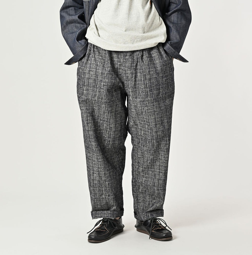 Basket Pattern Jacquard Denim 908 Peg Top Pants Male Model