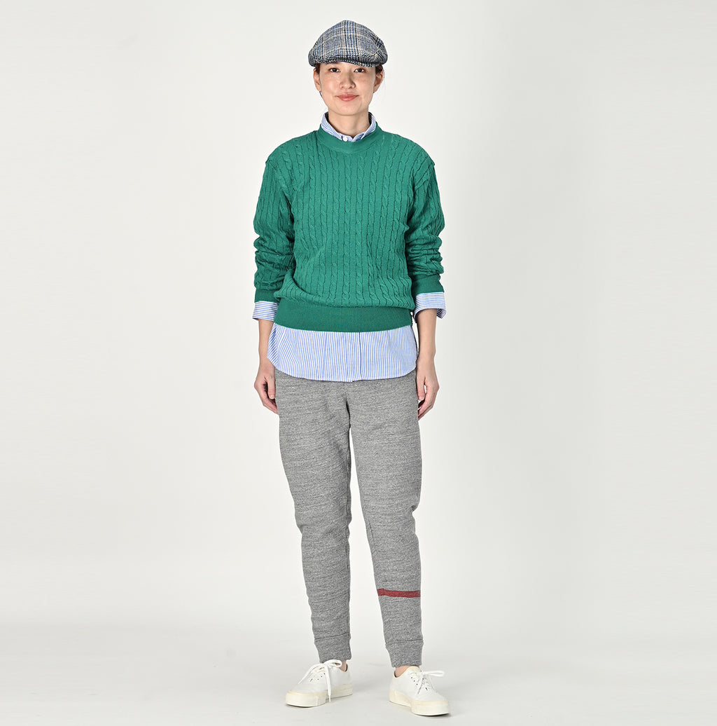 Top Urake 908 Sweat Pants Female Model