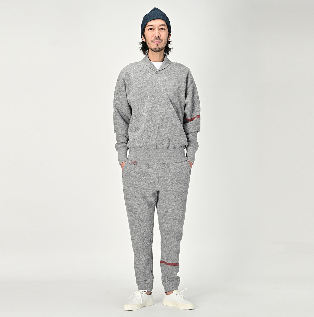 Top Urake 908 Sweat Pants Male Model