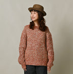 Linen Herringbone 908 Sweater Female Model