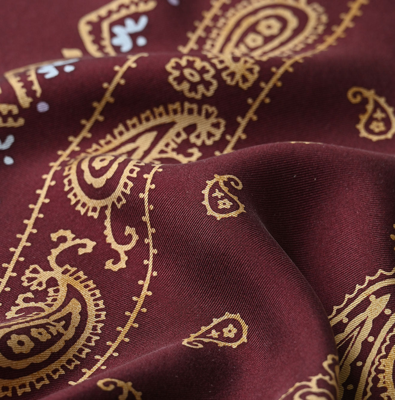 Silk Paisley Big Bandana Detail