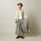 Linen Herringbone 908 Vest Female Model