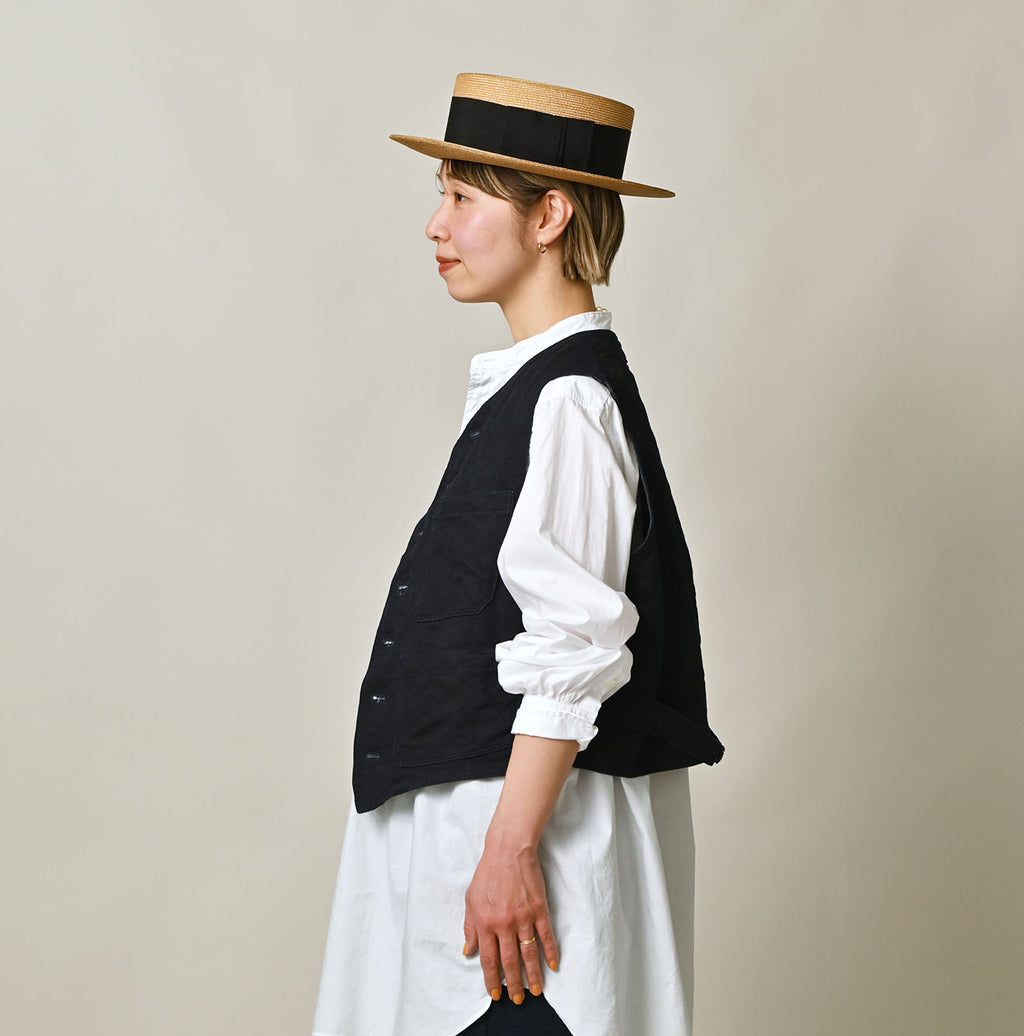 Indigo Linen Herringbone 908 Vest Female Model