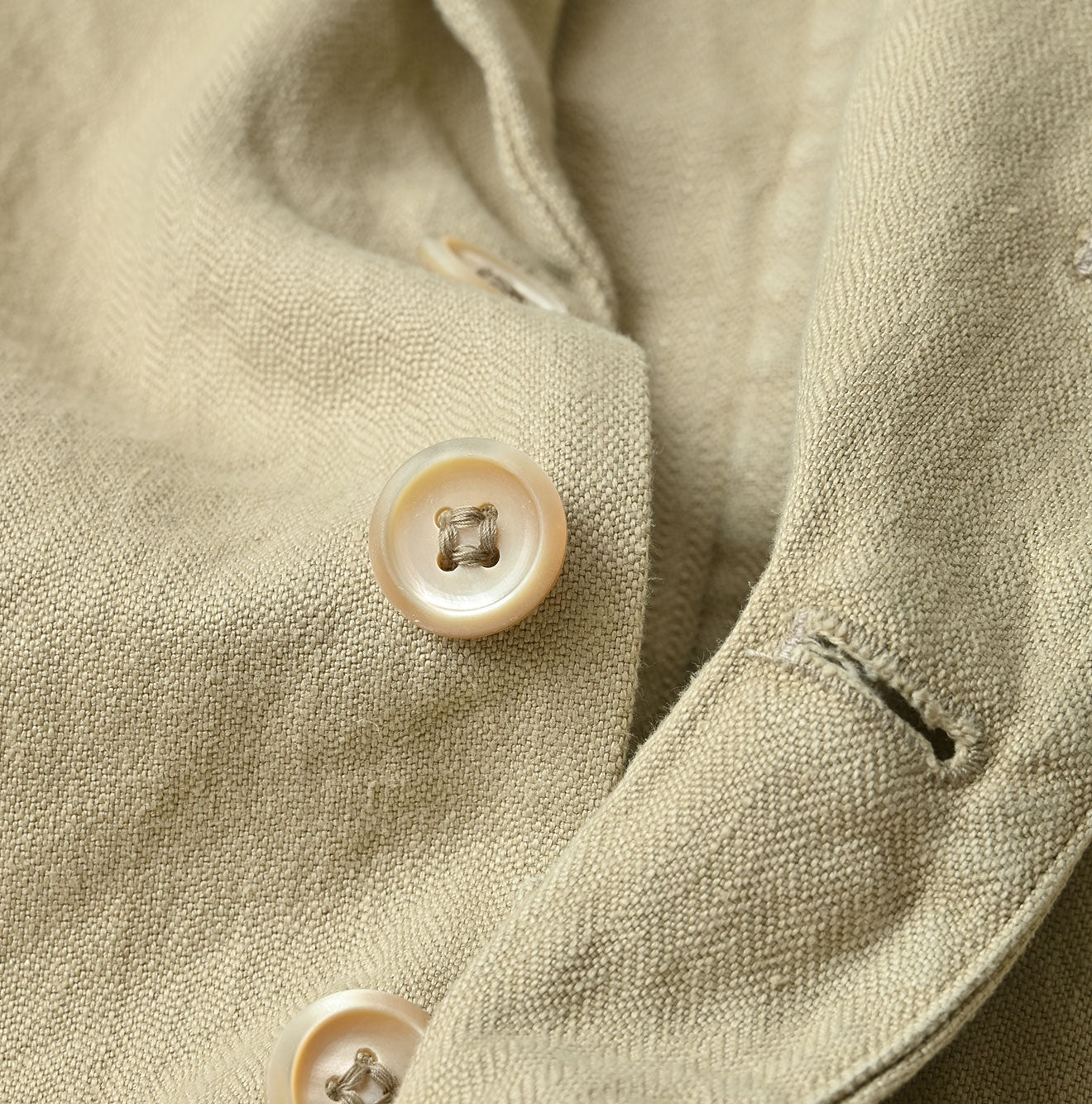 Linen Herringbone 908 Uma Jacket Detail