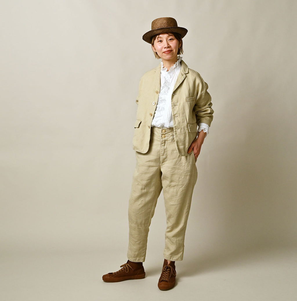 Linen Herringbone 908 Uma Jacket Female Model
