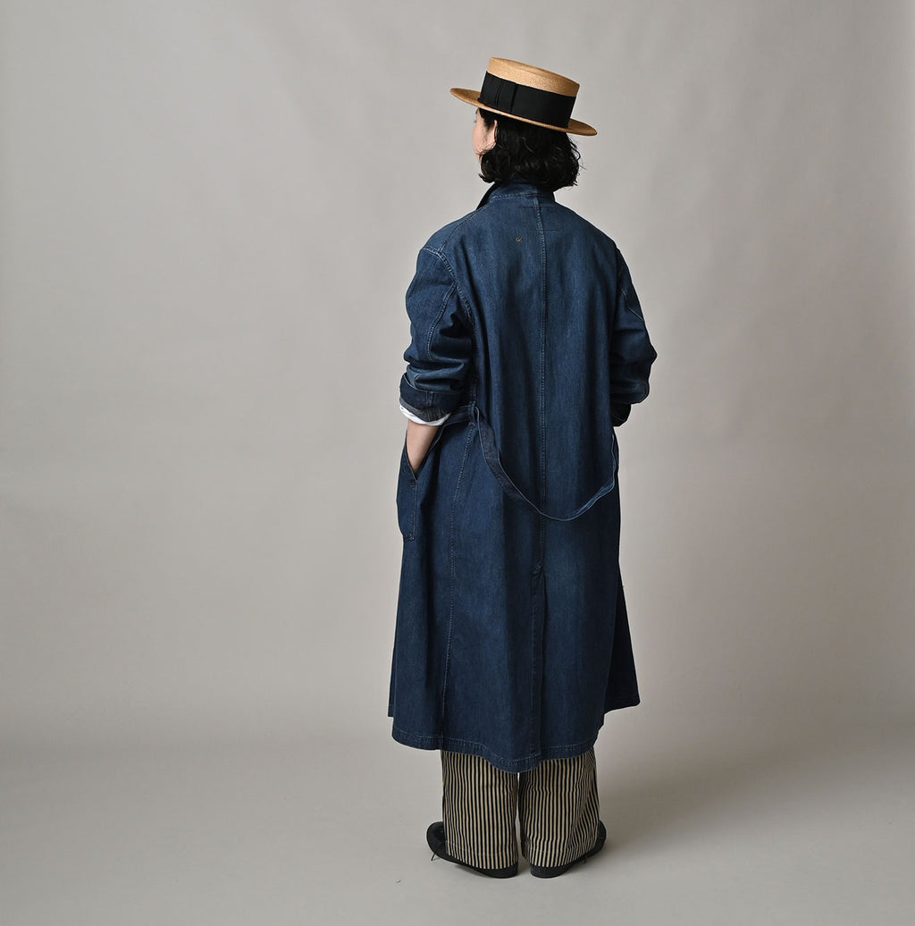 Indigo Mugihiko Denim 908 Work Coat Zyu Female Model