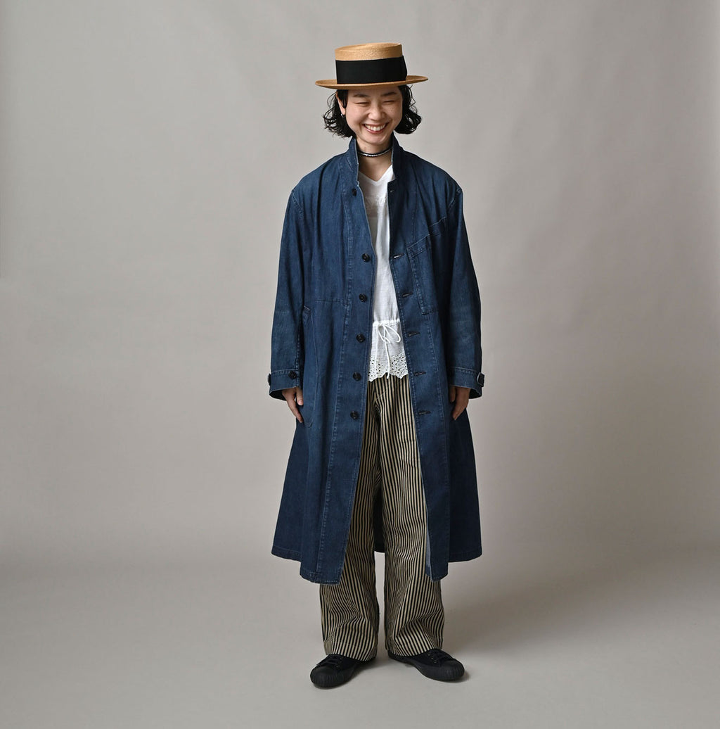 Indigo Mugihiko Denim 908 Work Coat Zyu Female Model