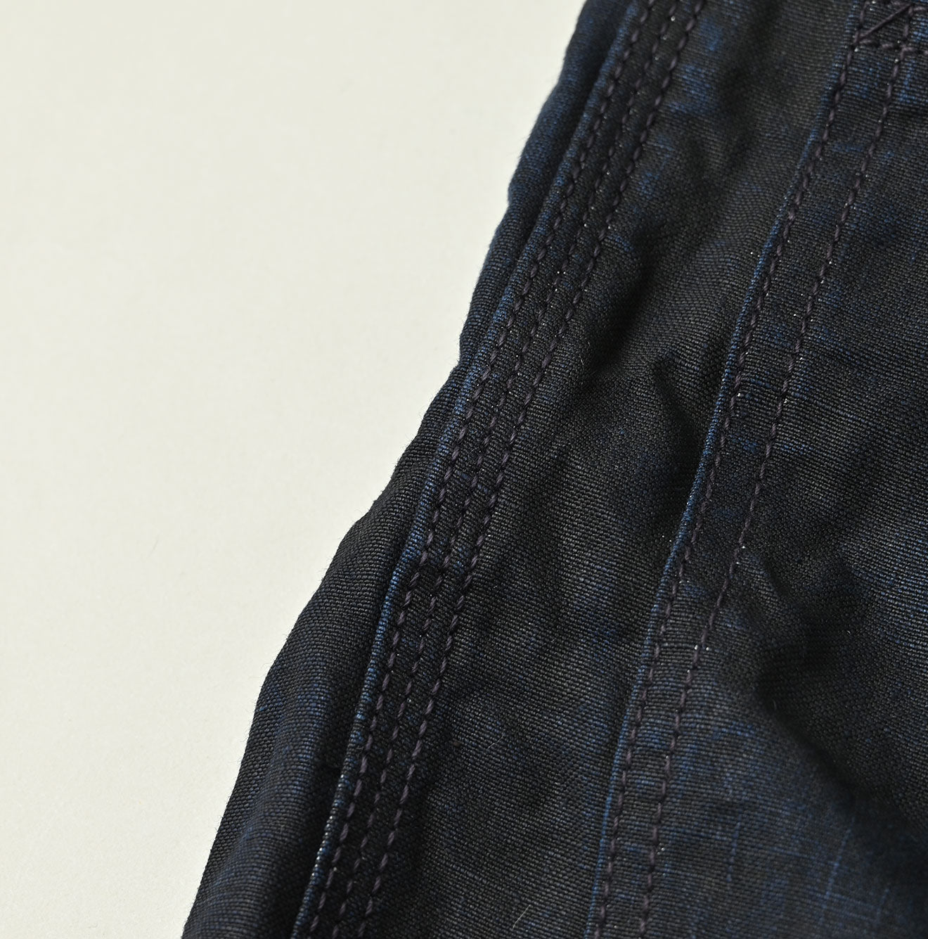 Indigo Linen Herringbone 908 Painter Pants Detail