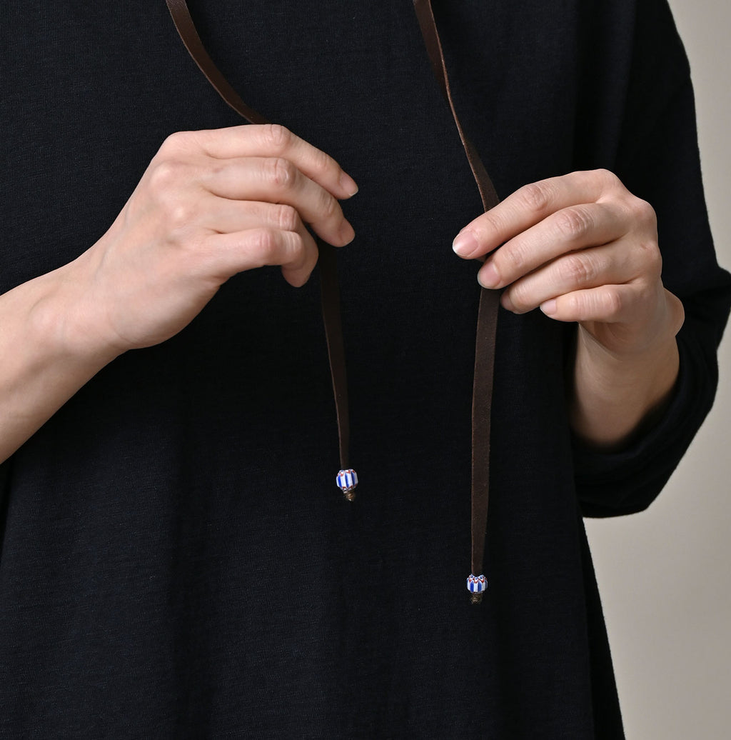 Antique Beads Leather Waist Tie Female Model
