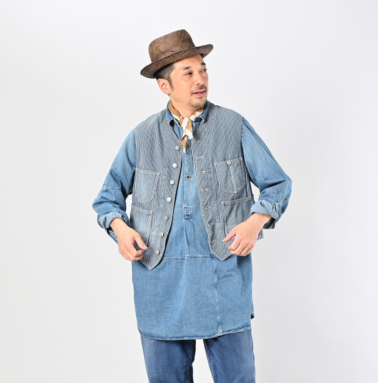 Rye Mugi Denim 908 Work Vest Distressed Male Model