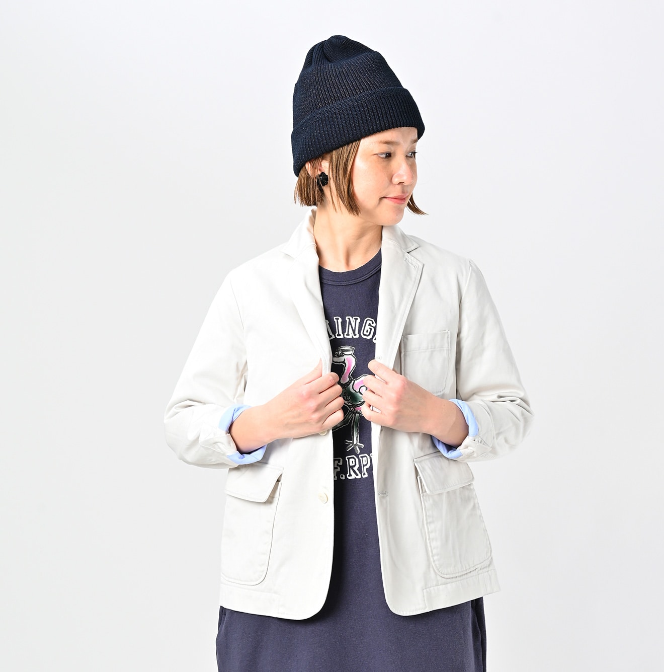 Chino 908 Miyuki Jacket Female Model