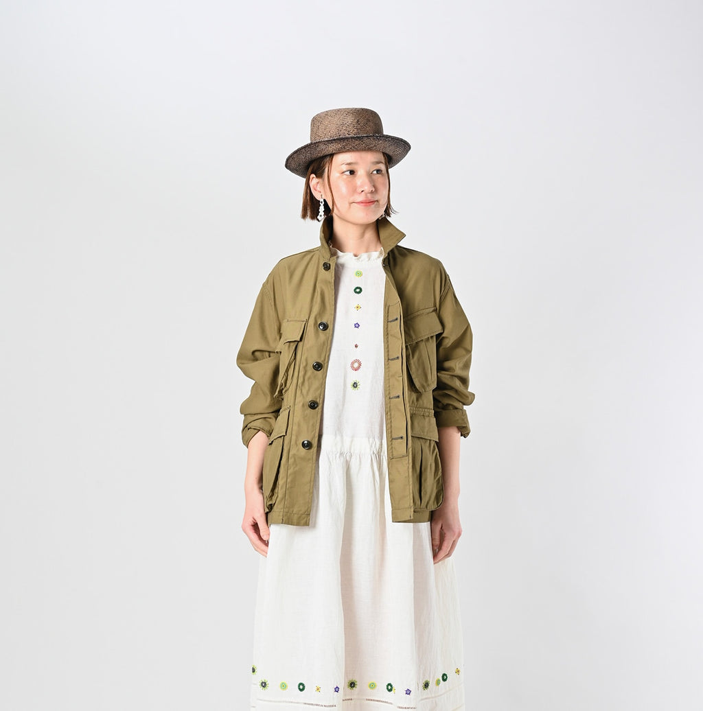 Thin Back Satin 908 Fatigue Jacket Female Model