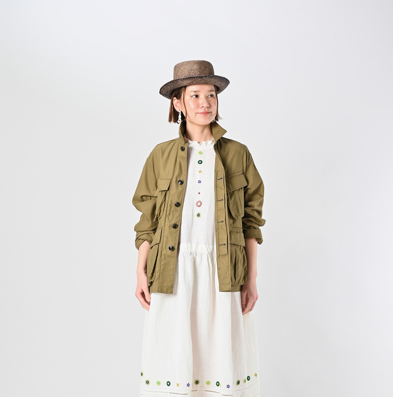 Thin Back Satin 908 Fatigue Jacket Female Model