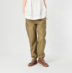Thin Back Satin 908 Baker Pants Female Model