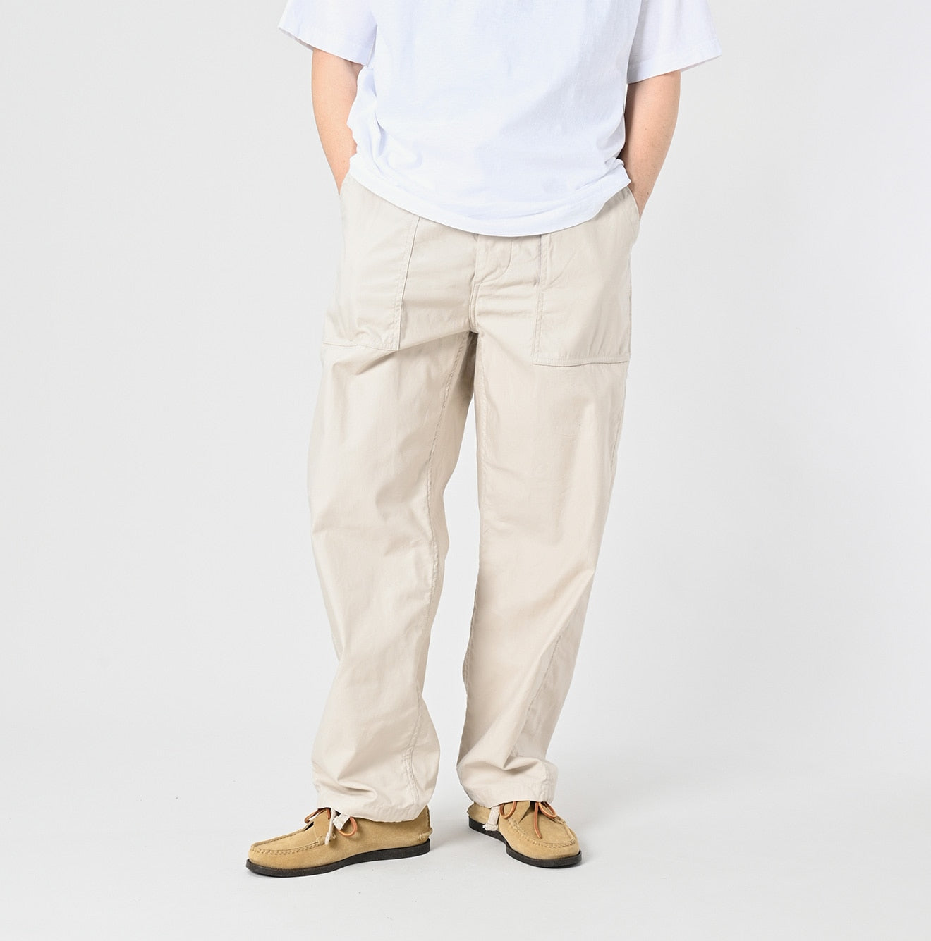 Thin Back Satin 908 Baker Pants Male Model