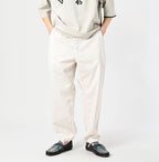 Chino 908 Neem Pants Male Model