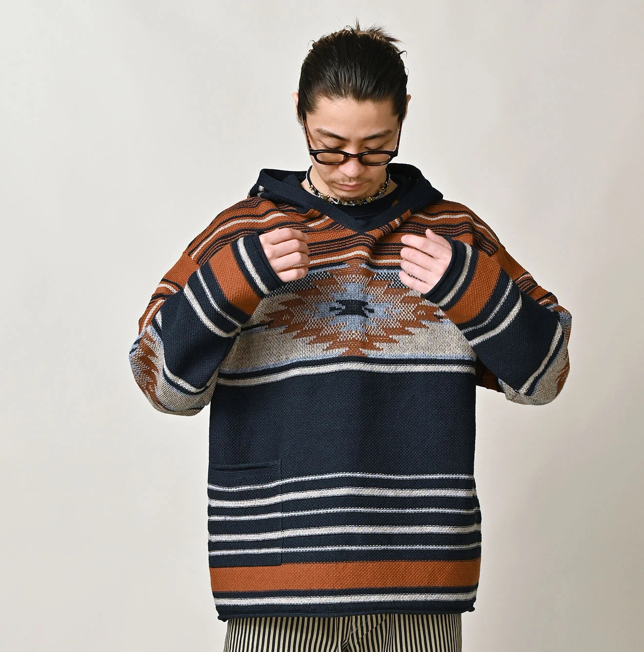 Indigo Native Gima Jacquard 908 Uma Hoodie Male Model